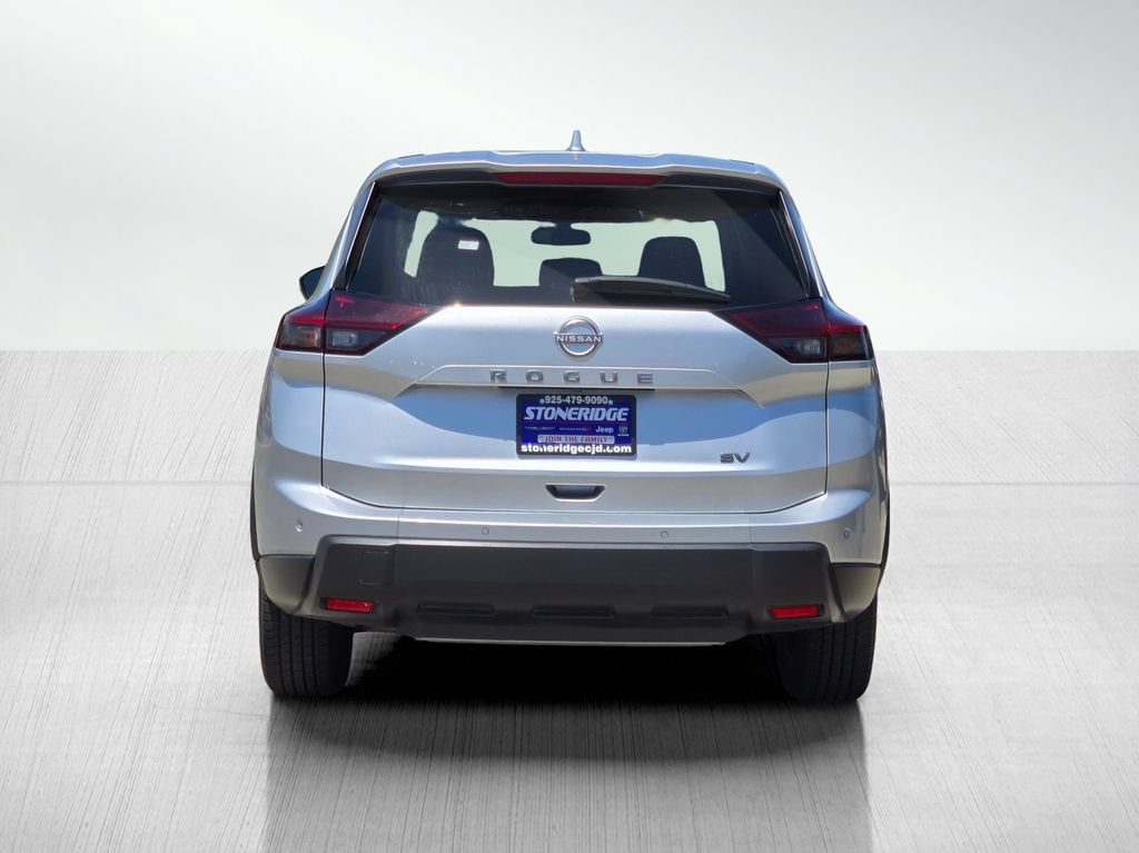 Used 2024 Nissan Rogue SV FWD image 5