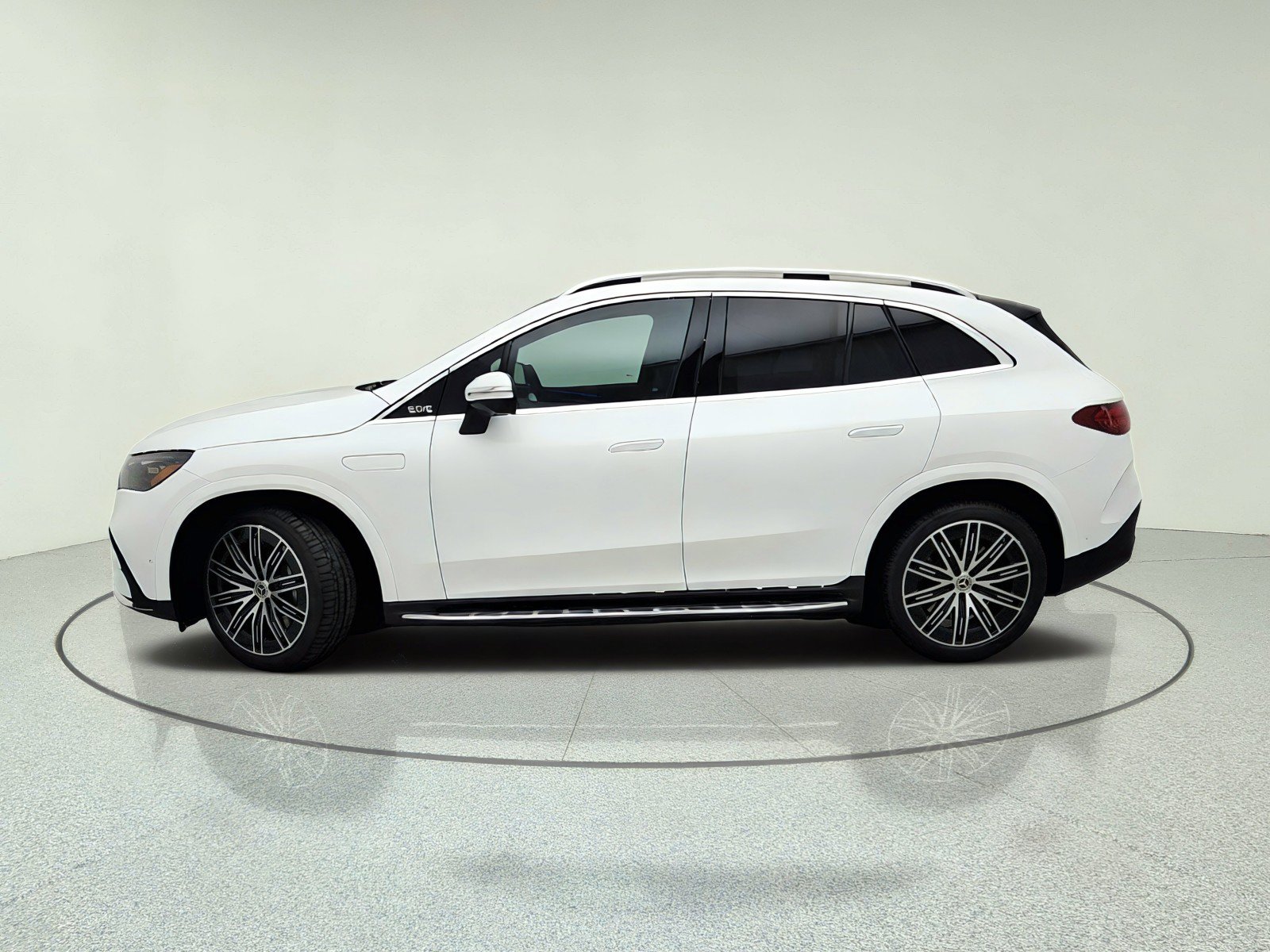 New 2026 Mercedes-Benz EQE 320 4MATIC SUV image 14
