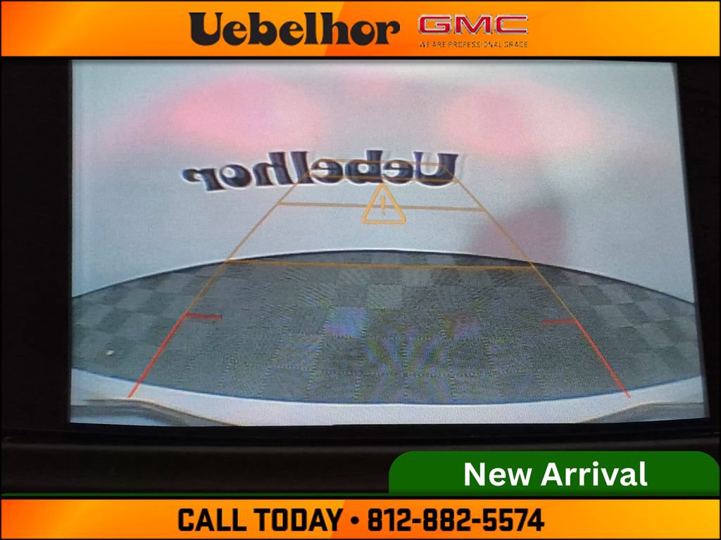 Used 2019 Buick Enclave Essence AWD/4WD image 22