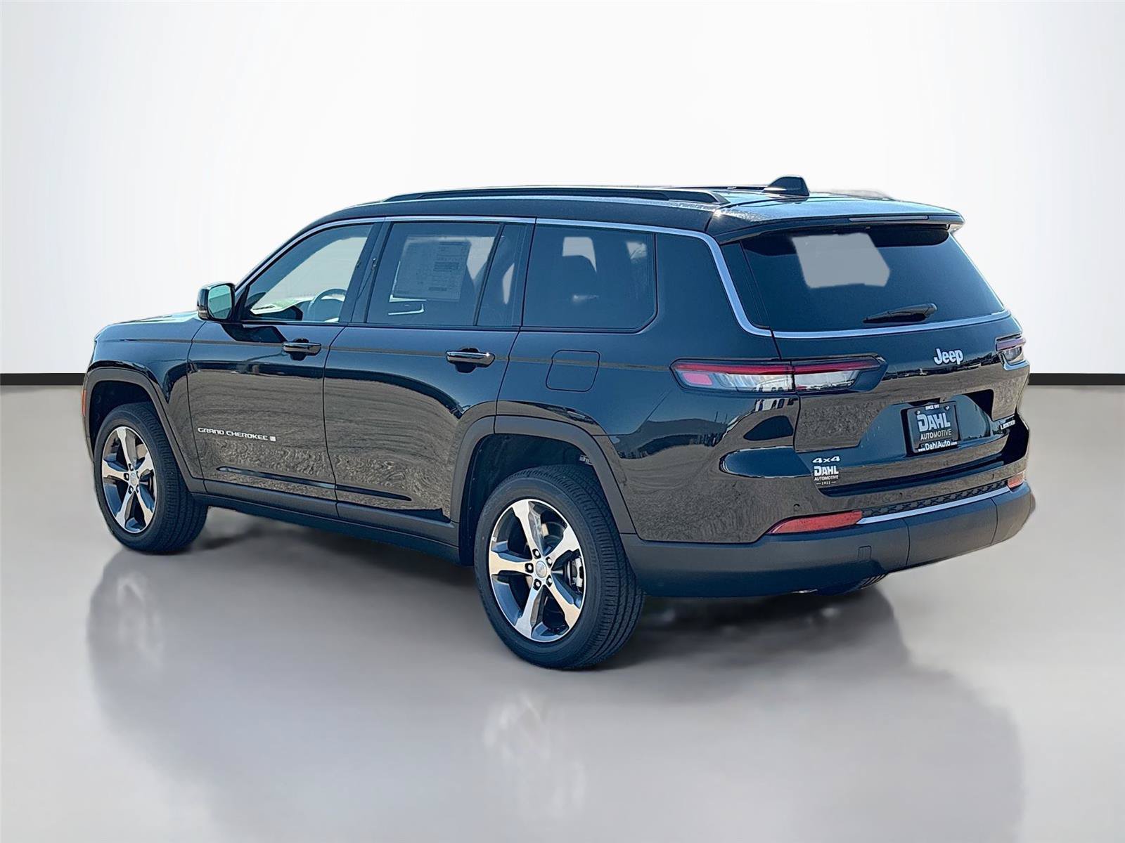 New 2026 Jeep Grand Cherokee L Limited AWD/4WD image 10