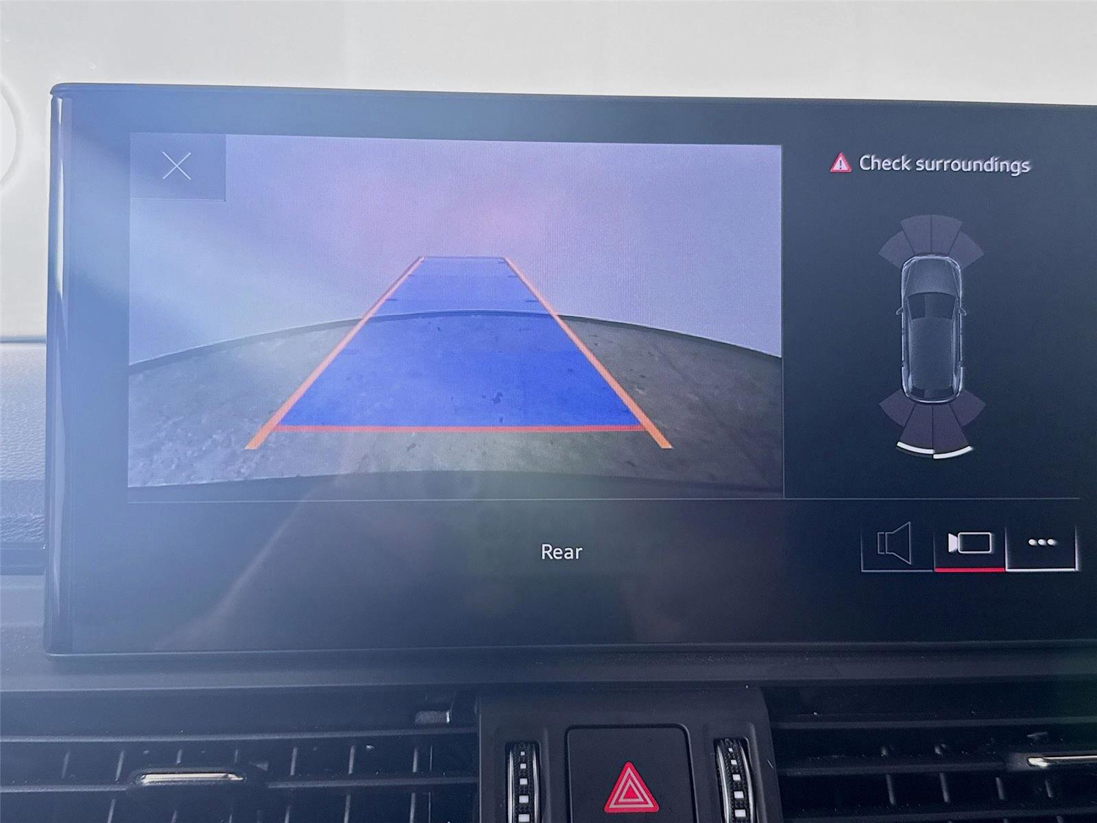 Used 2021 Audi Q5 Premium w/ Convenience Package image 10