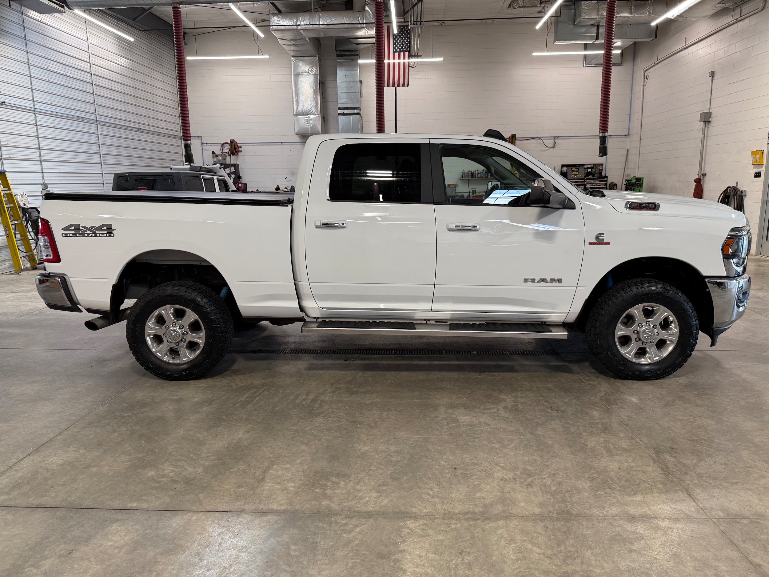 Certified 2019 RAM 2500 Big Horn AWD/4WD image 3