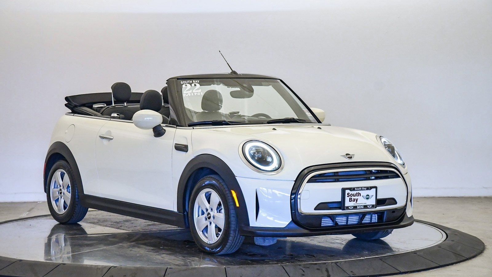 Used 2022 MINI Cooper Convertible image 29