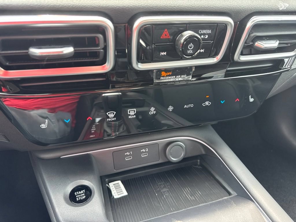 New 2026 Nissan Sentra SR w/ SR Premium Package FWD image 15