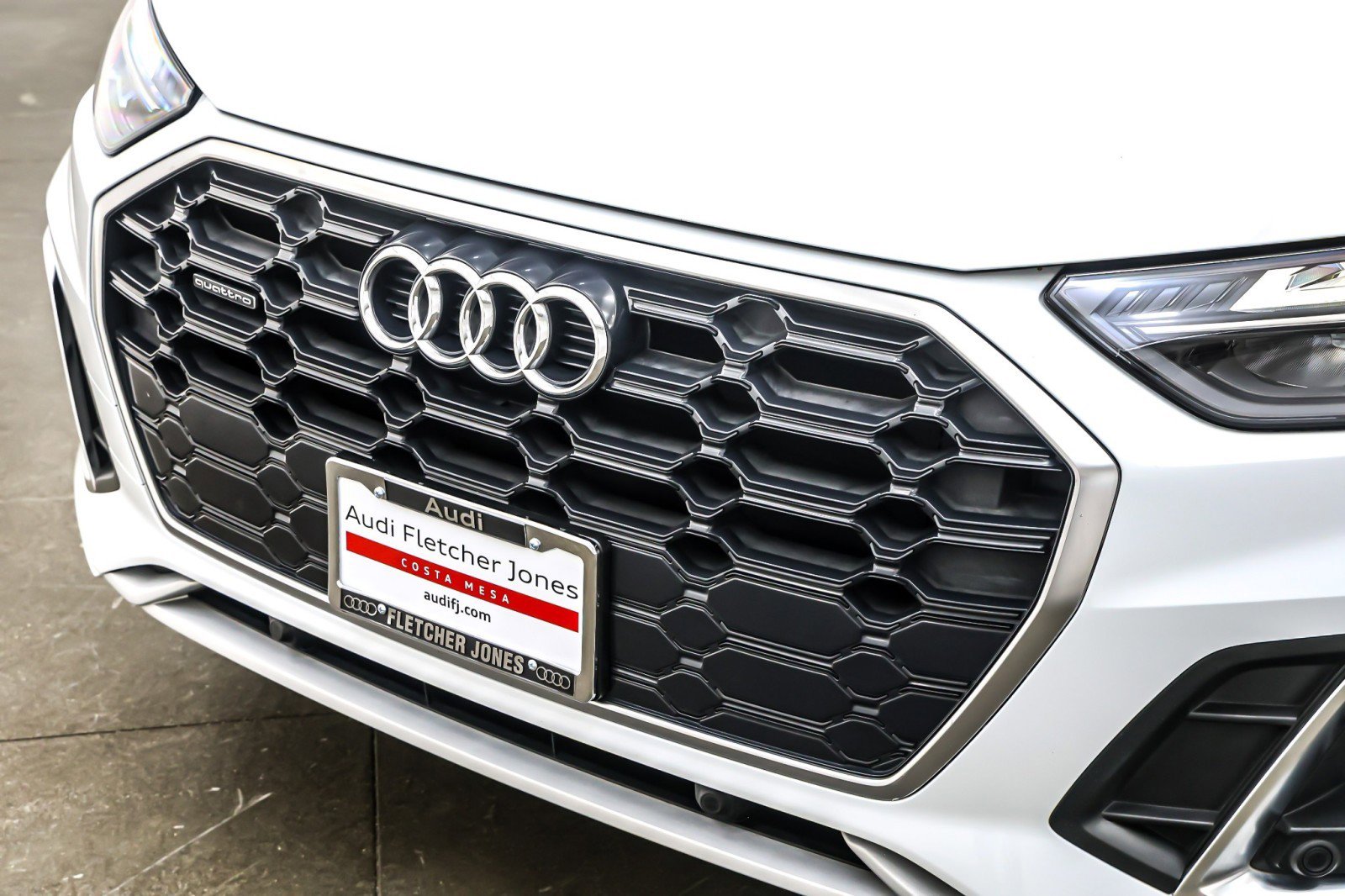 Used 2022 Audi Q5 2.0T Premium w/ Convenience Package image 13