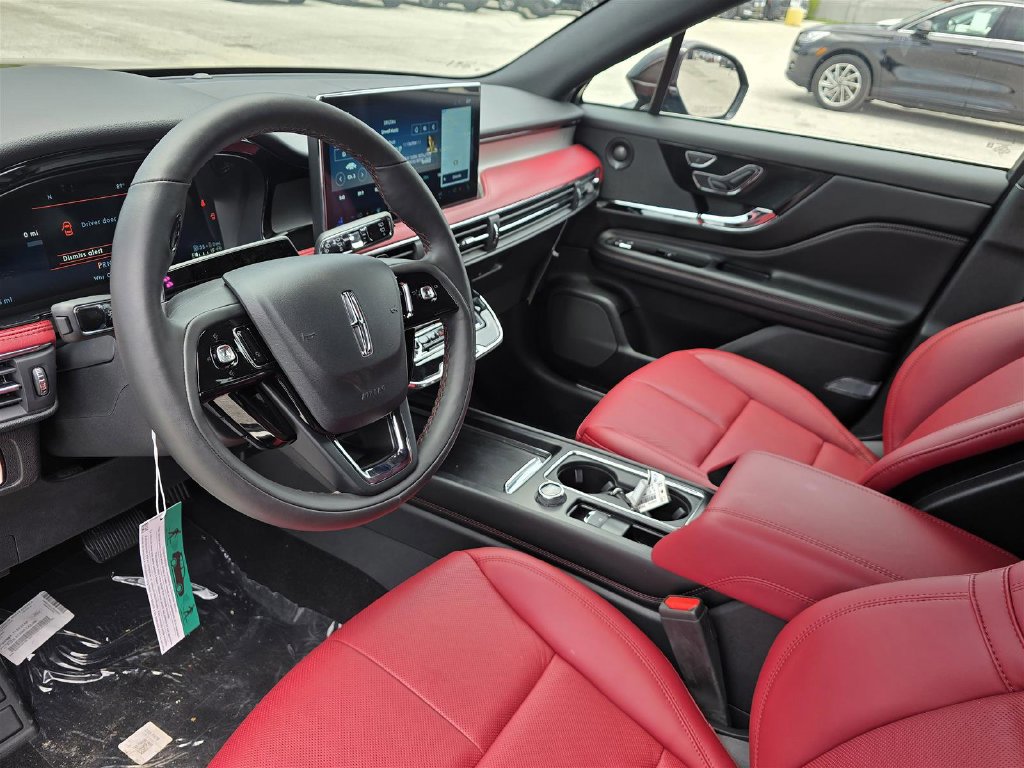 New 2025 Lincoln Corsair Grand Touring w/ Equipment Group 302A AWD/4WD image 18