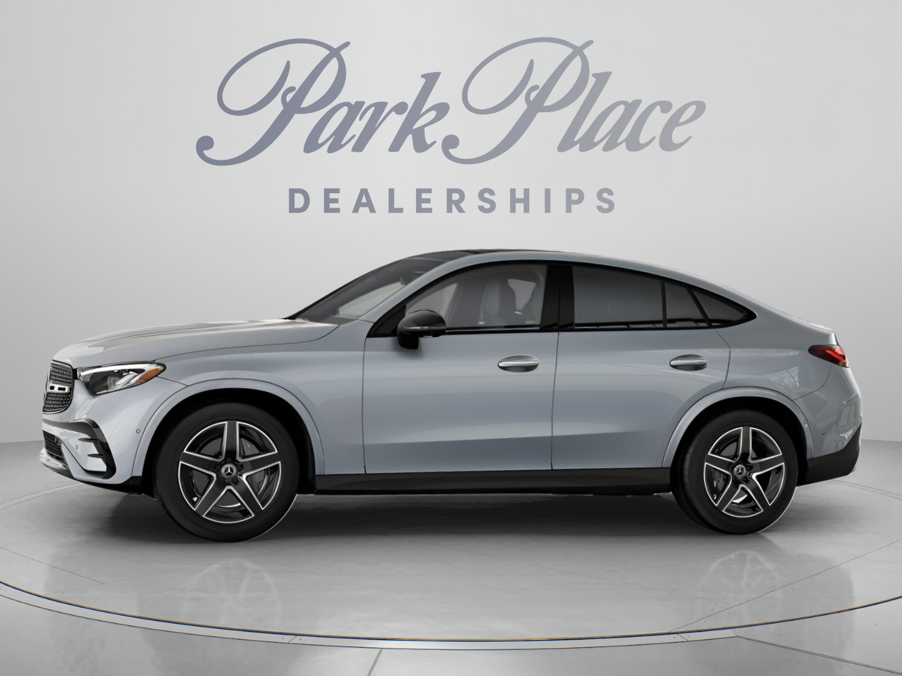 Used 2024 Mercedes-Benz GLC 300 4MATIC image 6