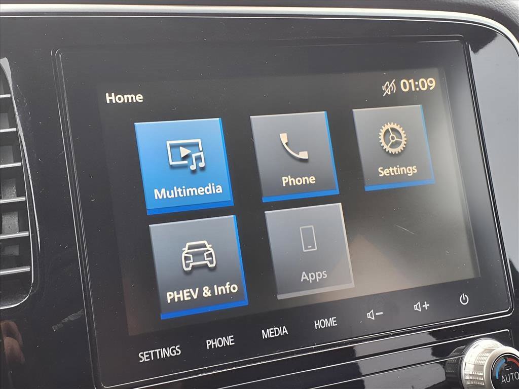 Used 2020 Mitsubishi Outlander SEL image 7