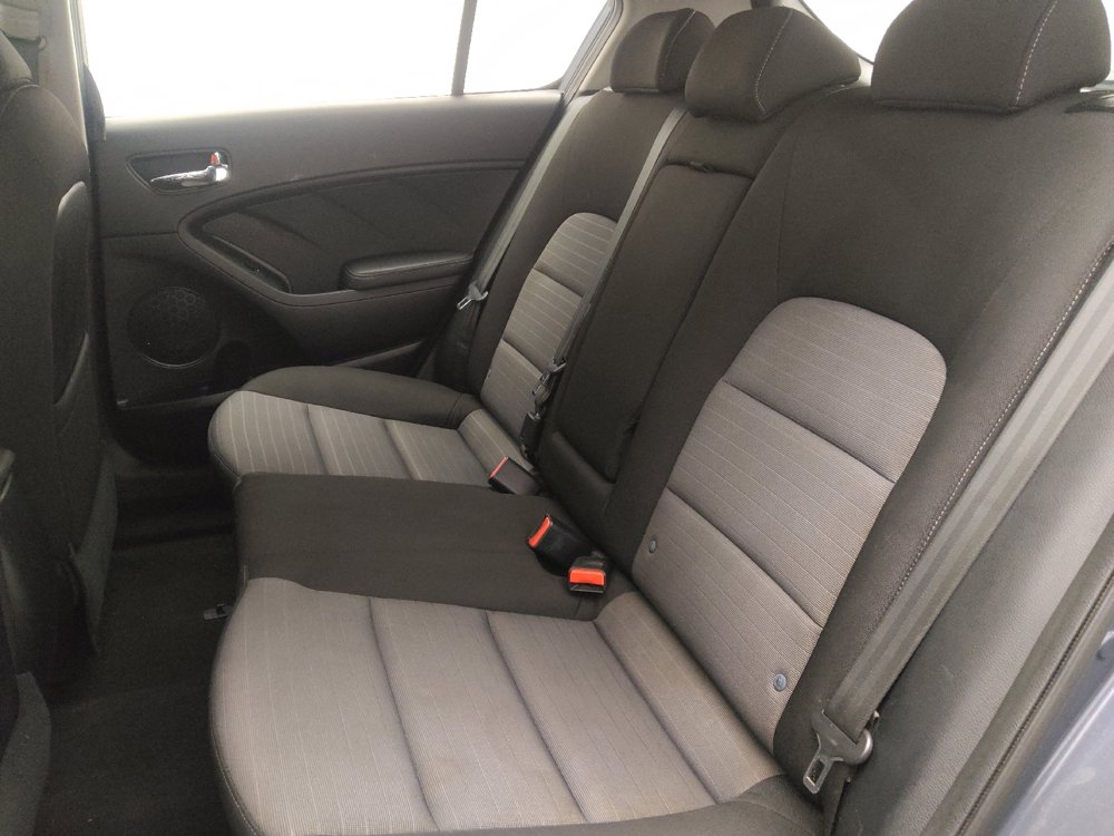 Used 2016 Kia Forte LX image 18