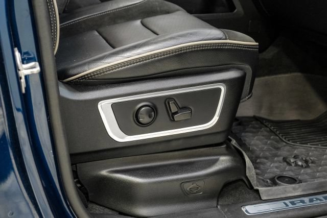 Used 2022 RAM 1500 Laramie AWD/4WD image 43