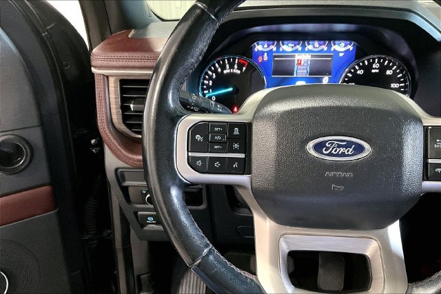 Used 2024 Ford Expedition Limited AWD/4WD image 11