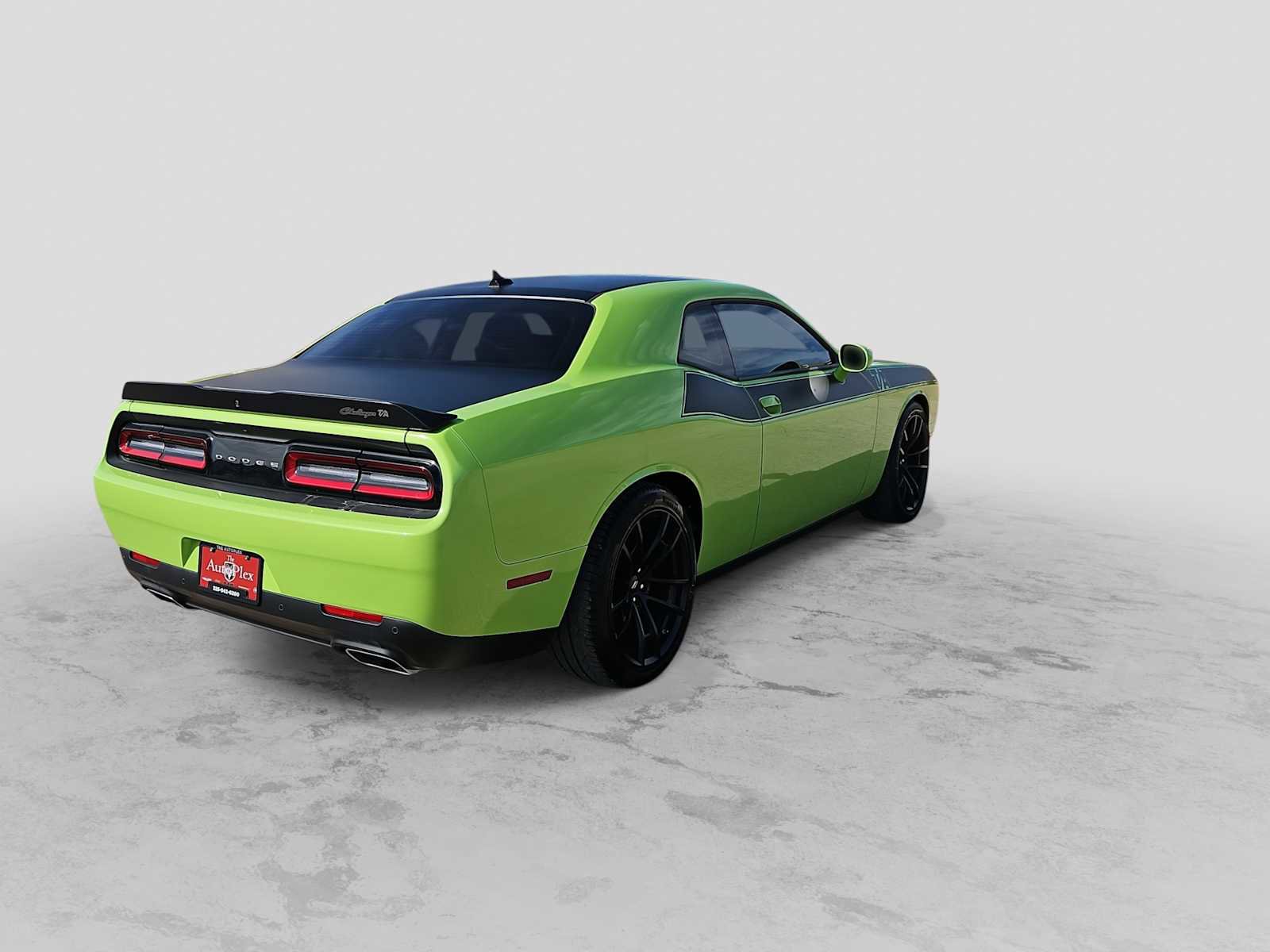 Used 2023 Dodge Challenger R/T w/ T/A Package image 8