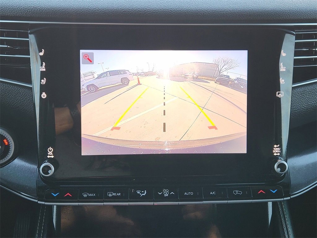 Used 2024 Jeep Wagoneer 4WD image 18