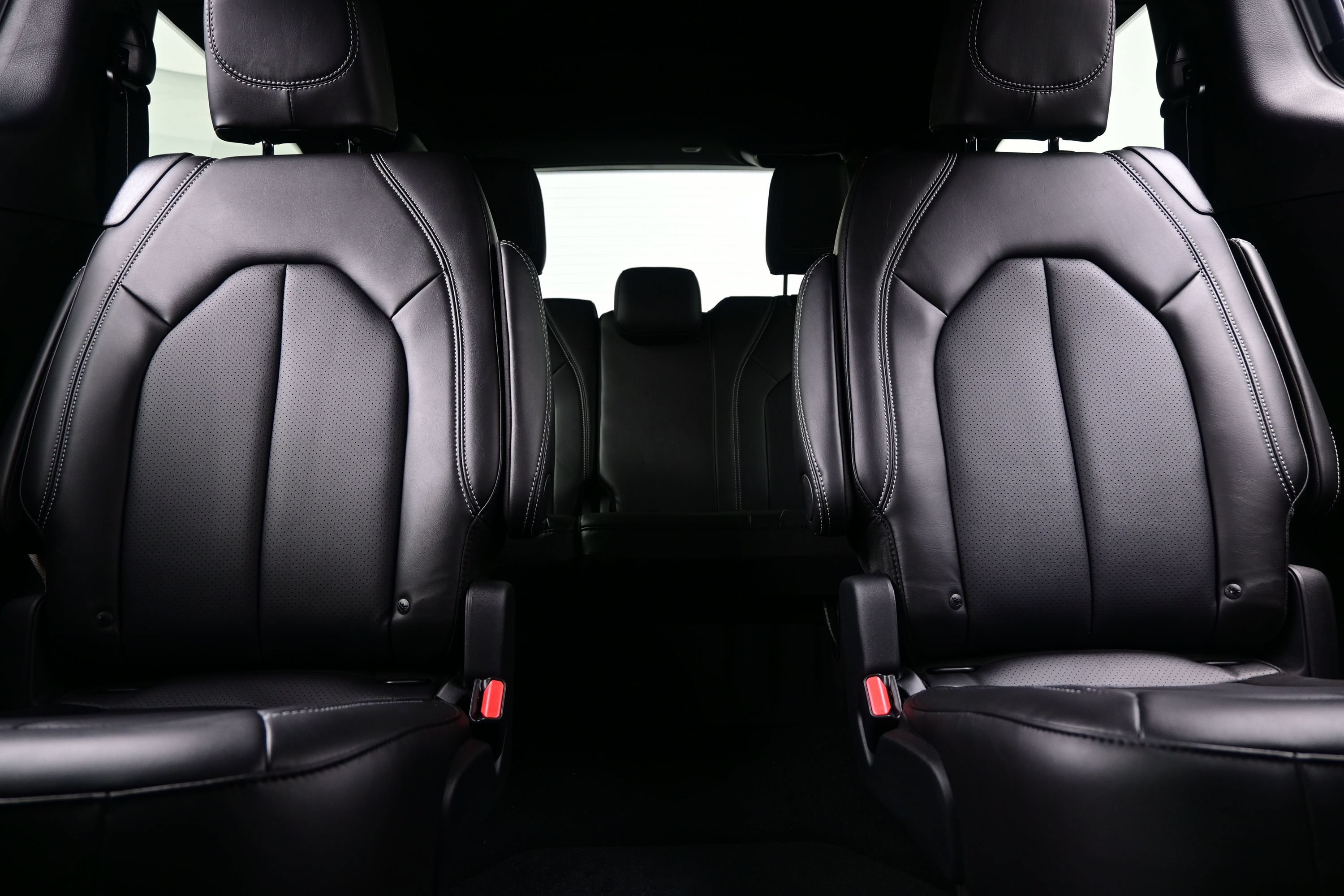 New 2027 Chrysler Pacifica Select AWD/4WD image 13