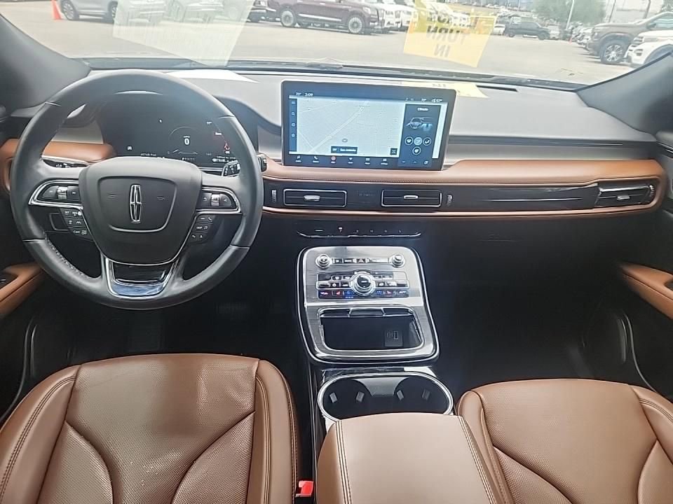 Used 2022 Lincoln Nautilus Reserve w/ Equipment Group 201A image 6