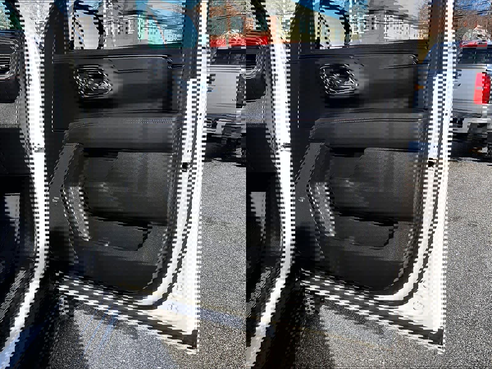 Certified 2024 Chevrolet Tahoe RST image 12