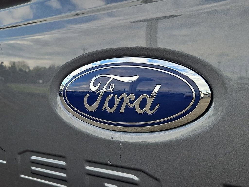 Used 2023 Ford F250 XL w/ STX Appearance Package image 27