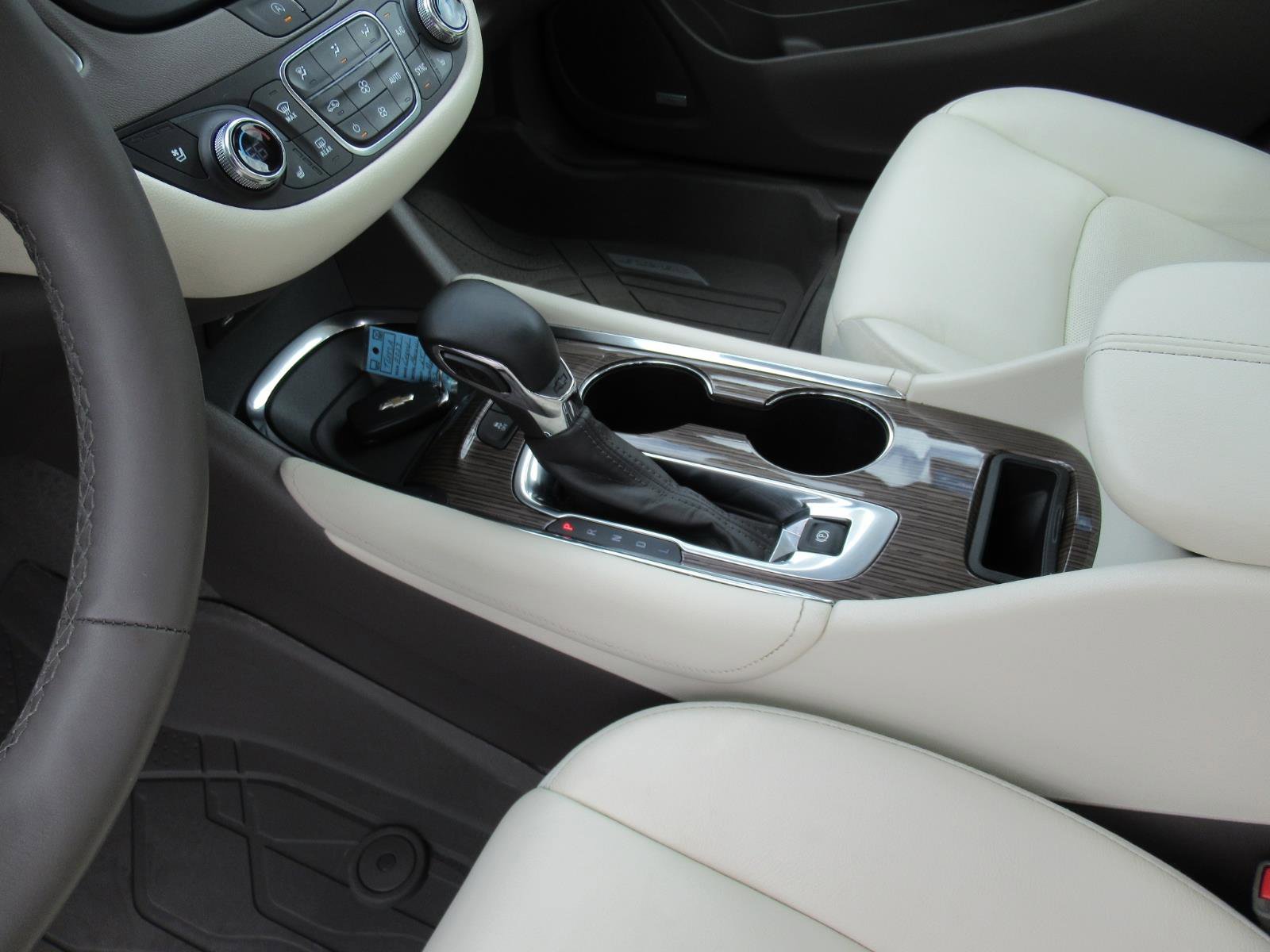 Used 2023 Chevrolet Malibu LT image 17