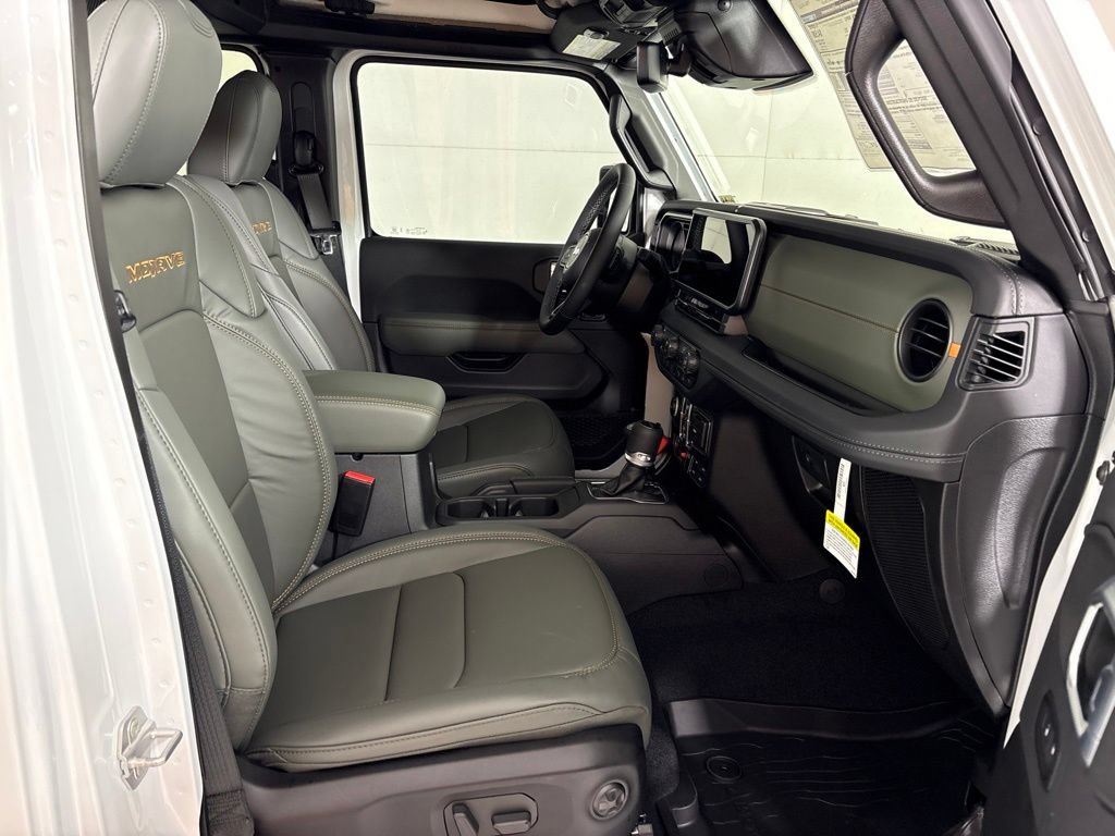 New 2026 Jeep Gladiator Mojave AWD/4WD image 15