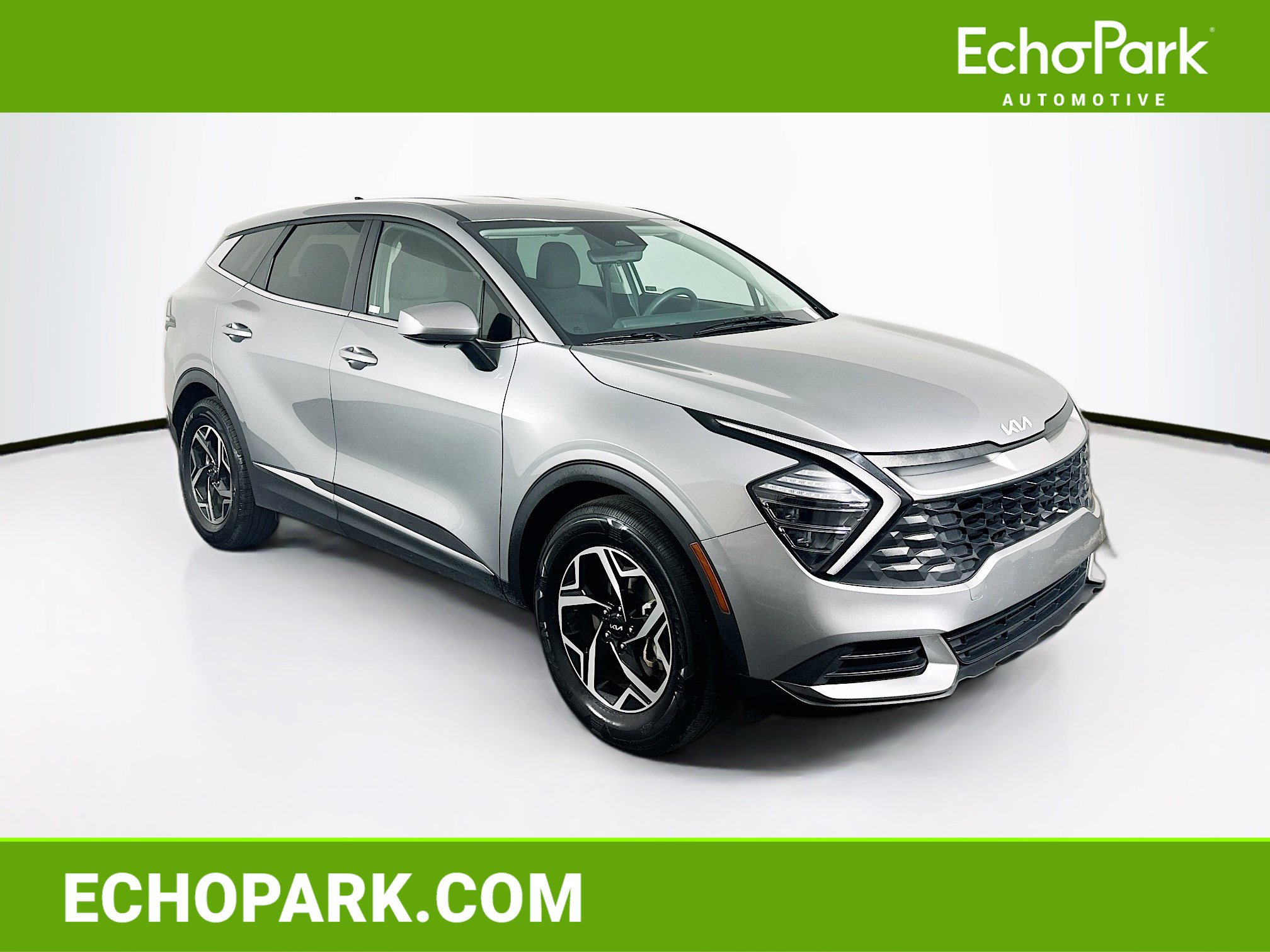 Used 2024 Kia Sportage LX image 1