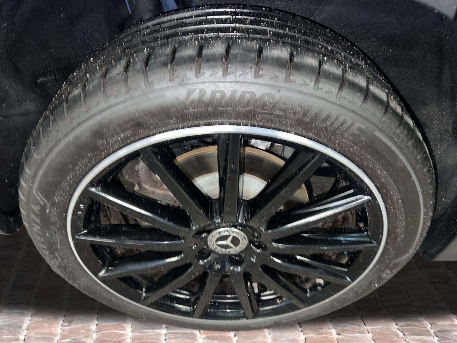 Used 2023 Mercedes-Benz GLB 250 image 27