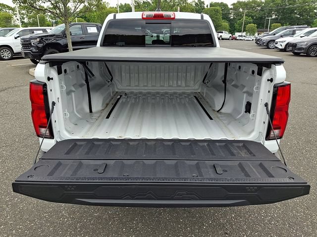 Used 2024 Chevrolet Colorado Z71 w/ Z71 Convenience Package 2 AWD/4WD image 32