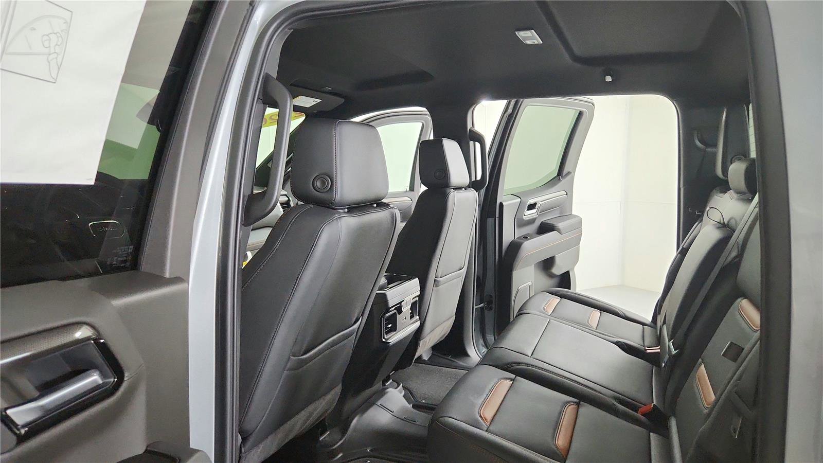 New 2026 GMC Sierra 1500 AT4 w/ AT4 Premium Package AWD/4WD image 20