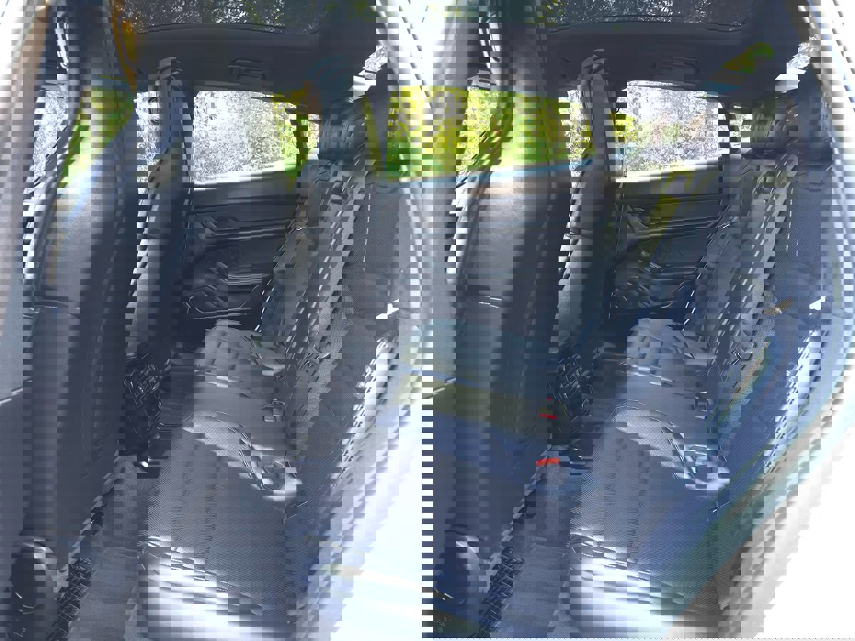 Used 2023 Porsche Taycan image 15