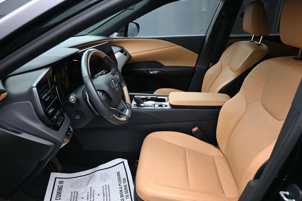 Used 2024 Lexus RX 350 Premium w/ Accessory Package (Z1) AWD/4WD image 11