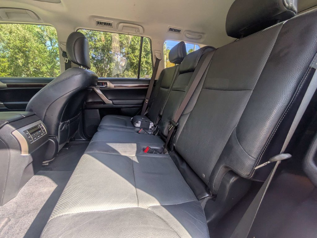 Used 2016 Lexus GX 460 w/ Premium Package AWD/4WD image 13
