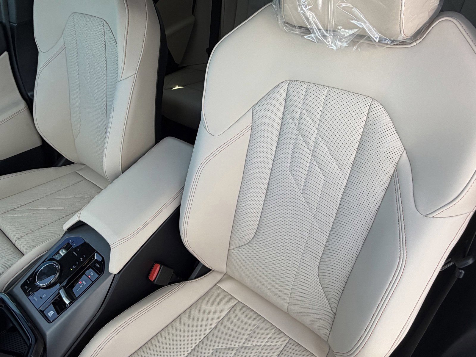 New 2026 BMW X3 xDrive30i w/ Premium Package AWD/4WD image 23