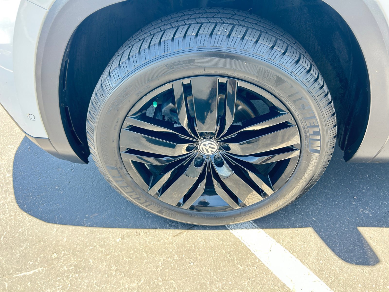 Used 2019 Volkswagen Atlas SEL Premium AWD/4WD image 25