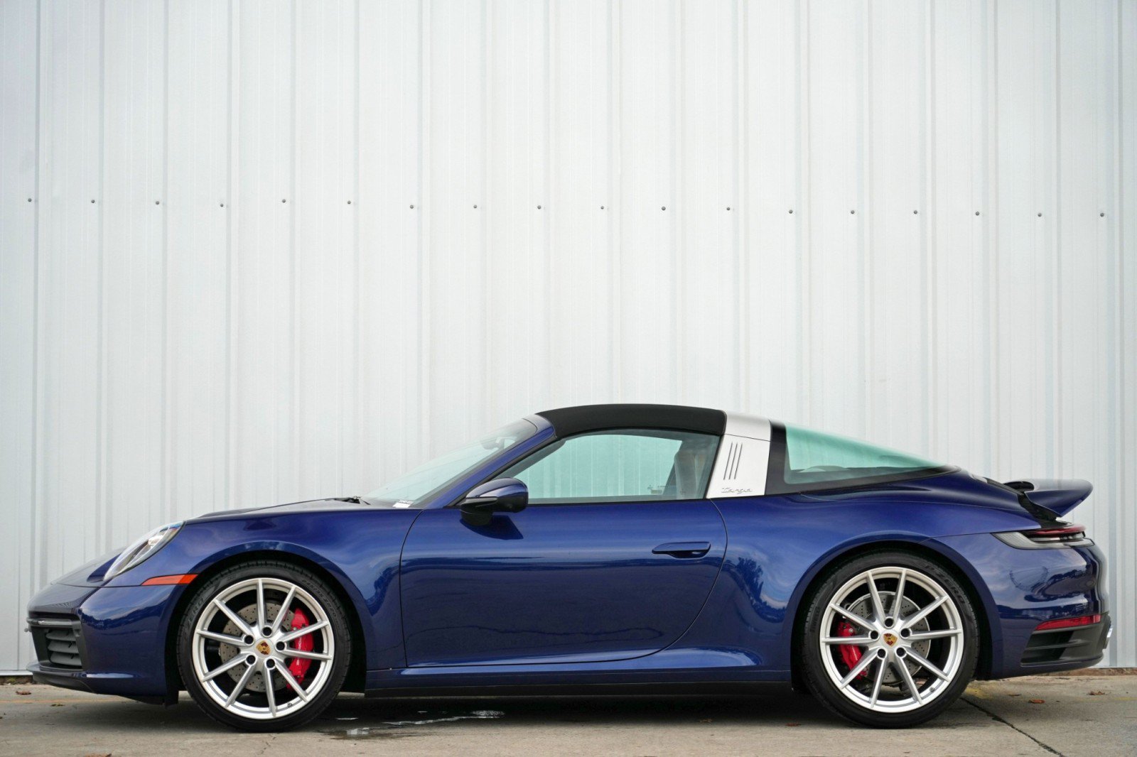Used 2022 Porsche 911 Targa 4S w/ Premium Package AWD/4WD image 9
