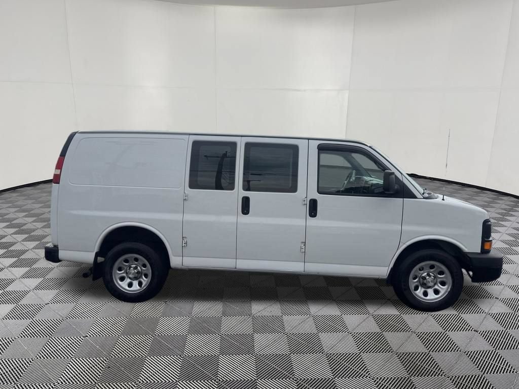 Used 2014 Chevrolet Express 1500 AWD image 4