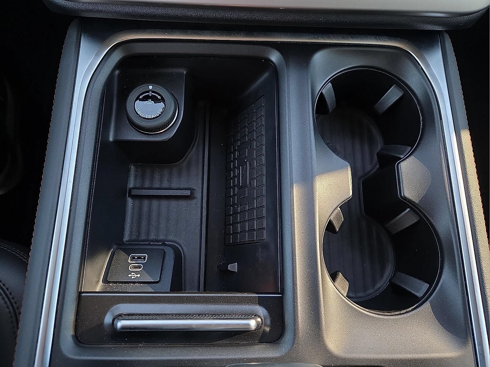 Used 2025 Ford Expedition Active AWD/4WD image 19