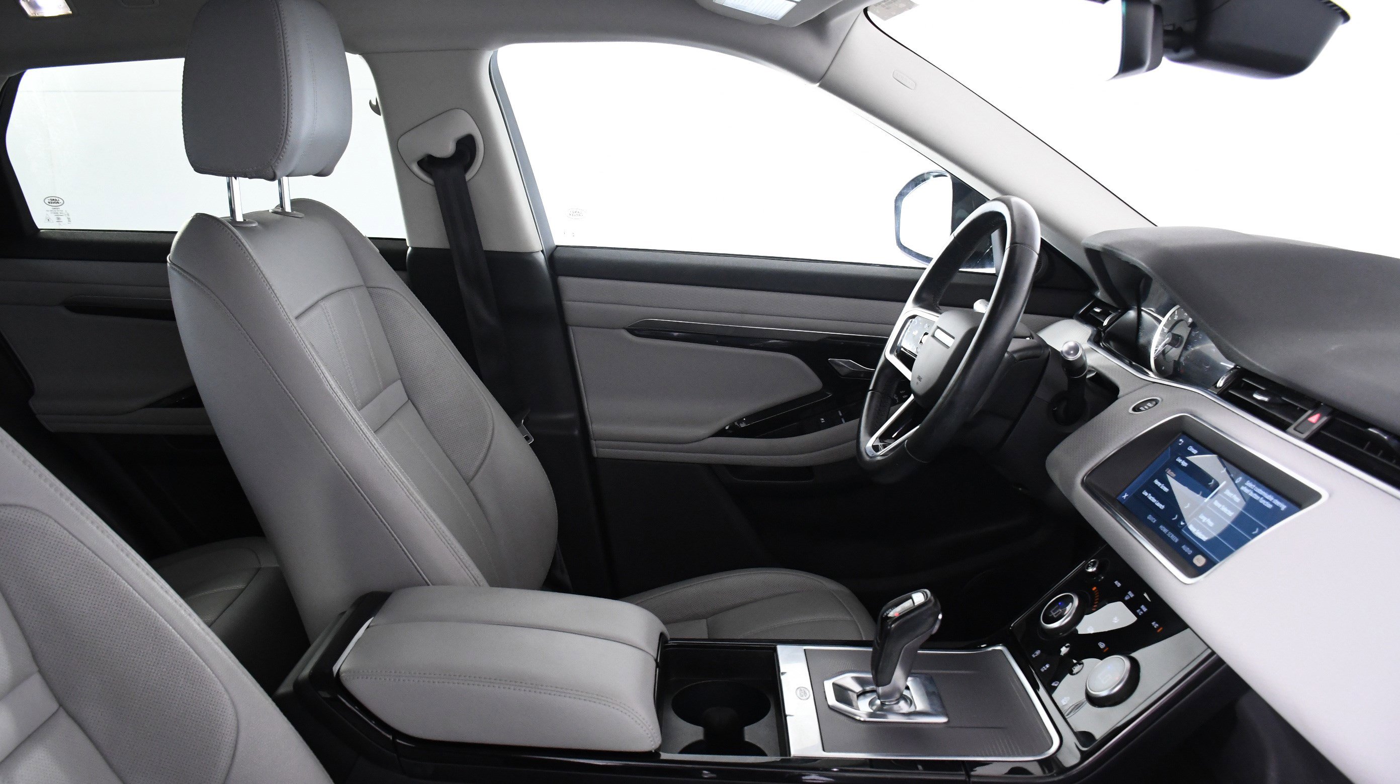 Used 2021 Land Rover Range Rover Evoque S image 26