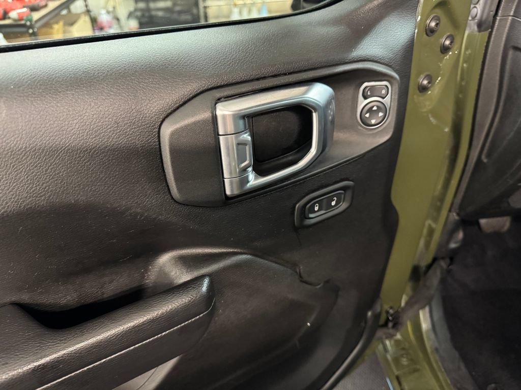 Used 2022 Jeep Wrangler Unlimited Sport AWD/4WD image 14