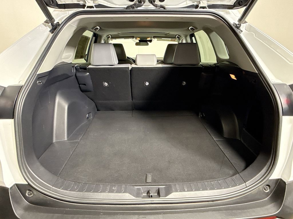 Certified 2020 Toyota RAV4 XLE Premium image 27