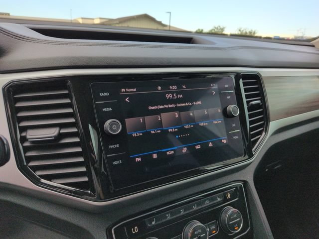 Used 2022 Volkswagen Atlas SEL AWD/4WD image 16