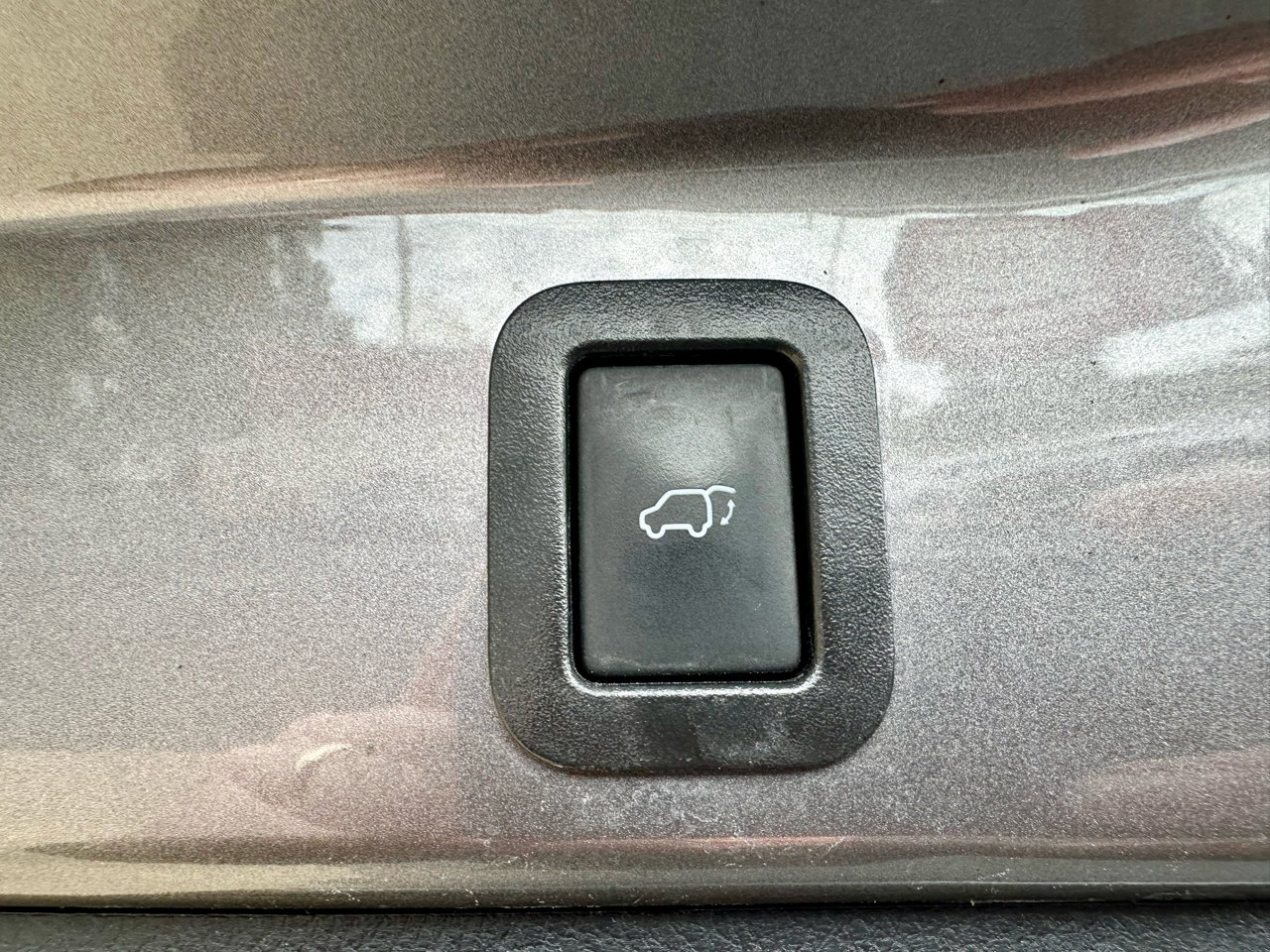 Used 2019 Toyota Highlander XLE image 11