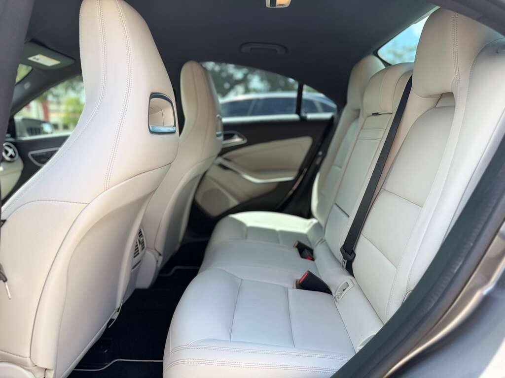 Used 2015 Mercedes-Benz CLA 250 image 13