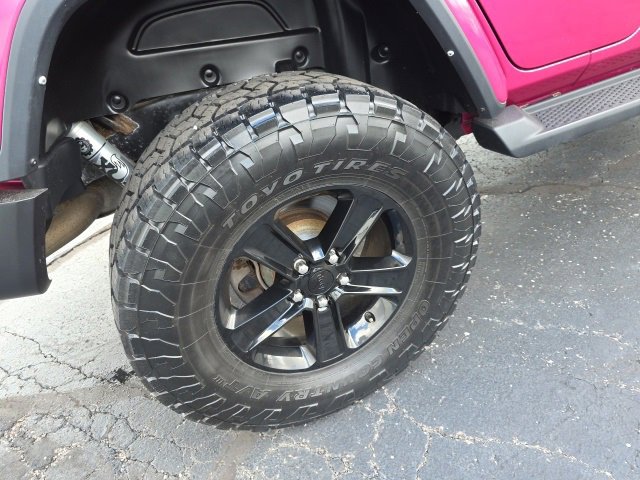 Used 2022 Jeep Wrangler Unlimited Sahara image 58