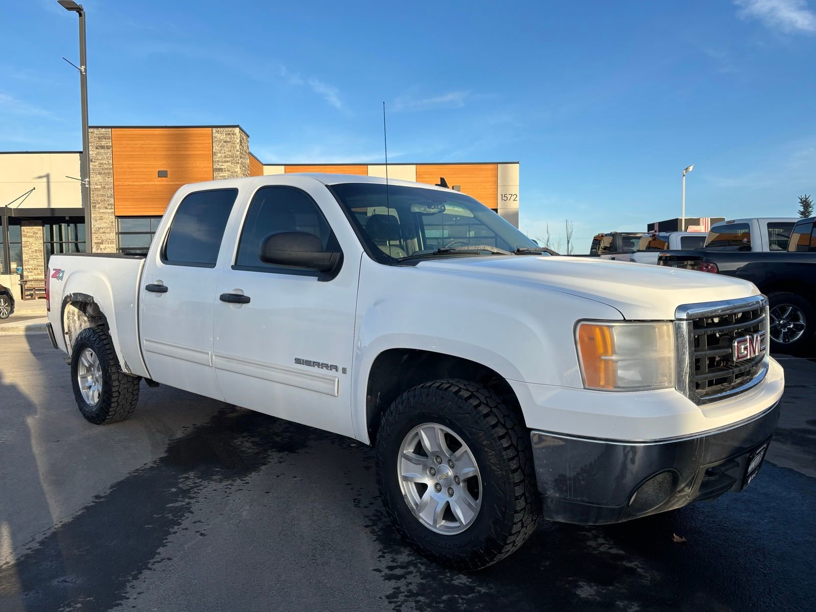 Used 2007 GMC Sierra 1500 SLE w/ SLE/SLT Trailering Package AWD/4WD image 25