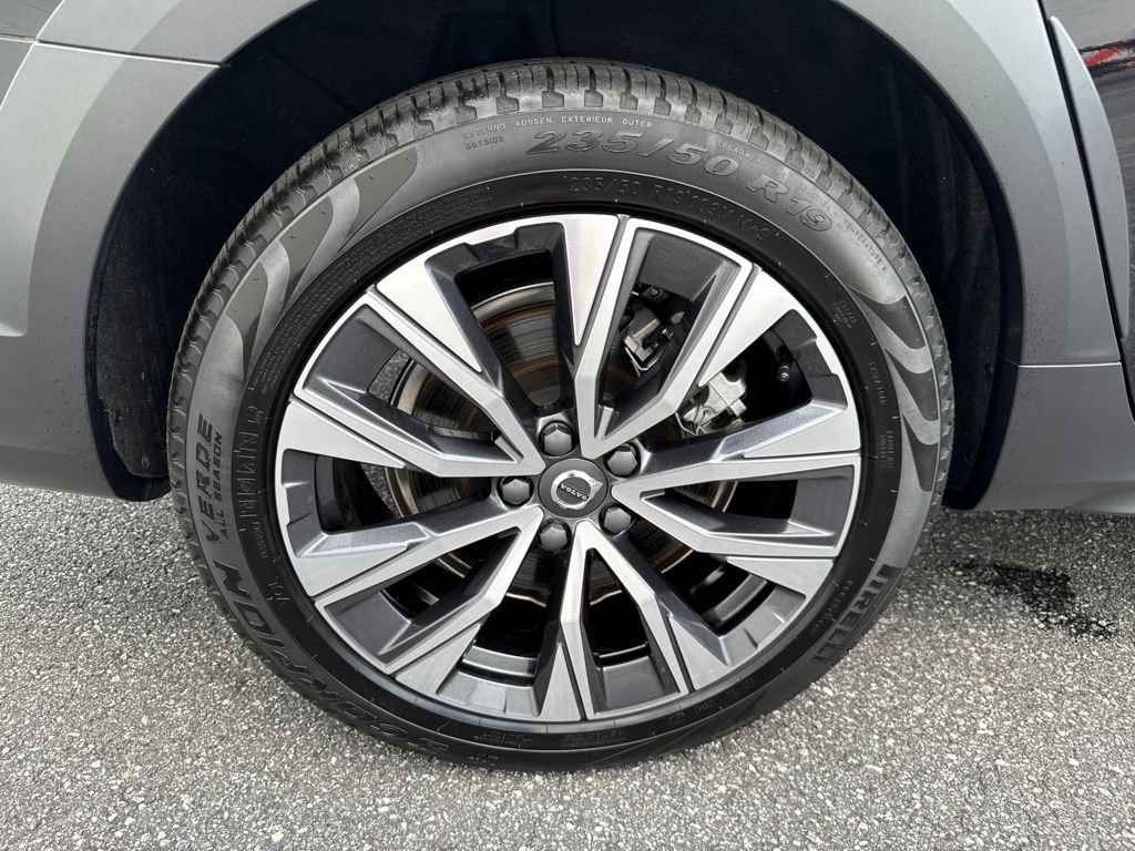 Used 2025 Volvo V90 B6 Cross Country Plus AWD/4WD image 9