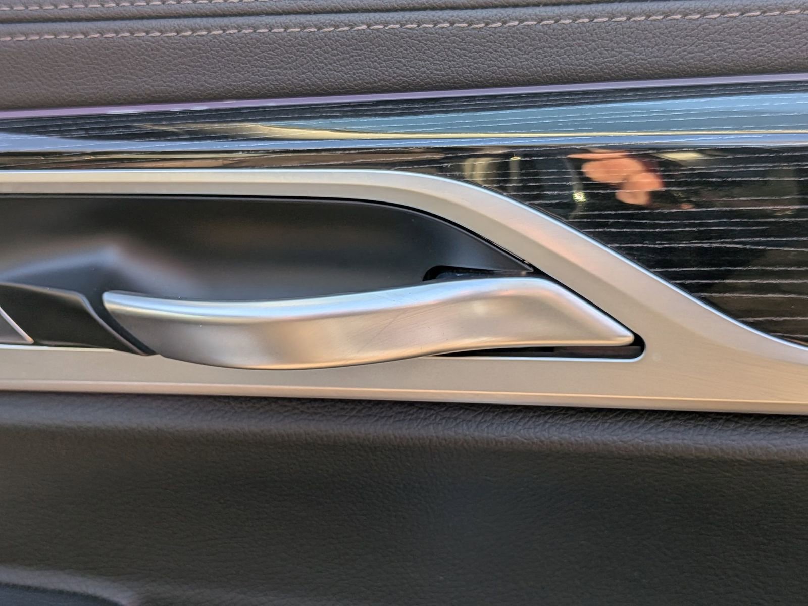 Used 2022 BMW 740i xDrive w/ M Sport Package image 37