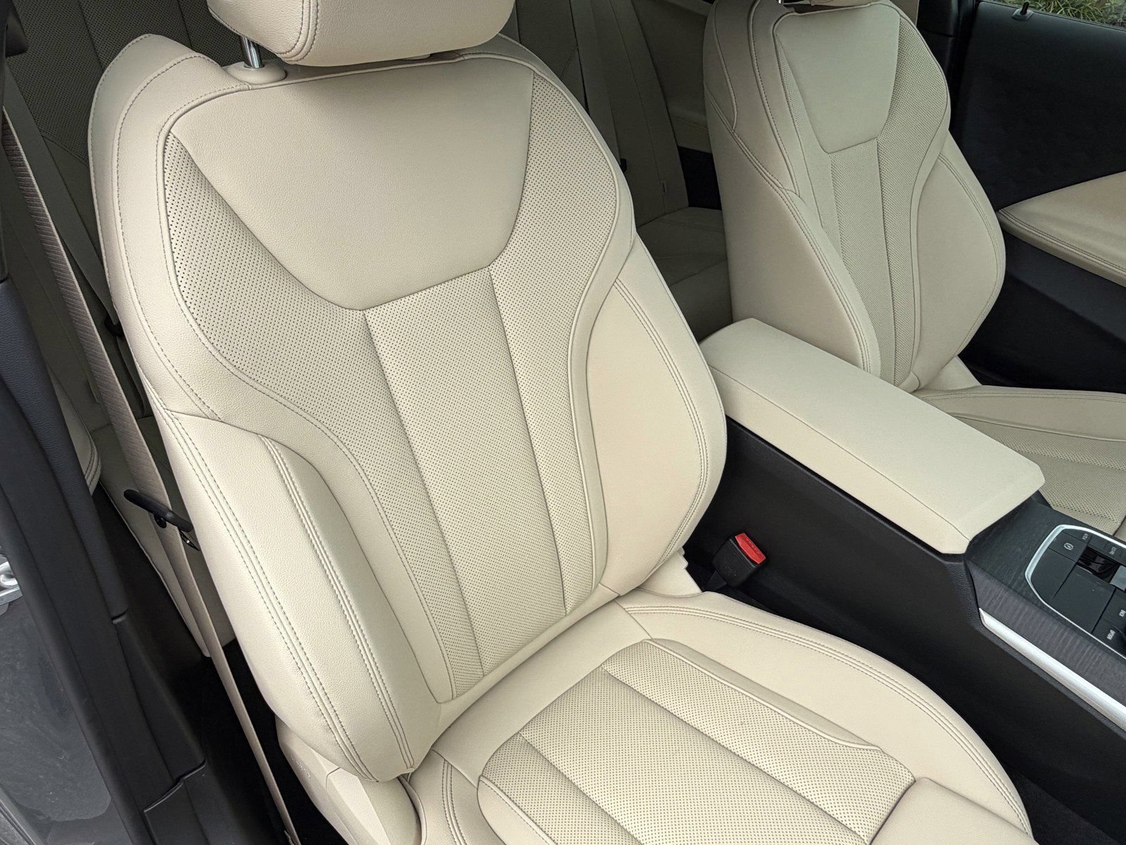 New 2026 BMW 230i Coupe w/ Convenience Package RWD image 17