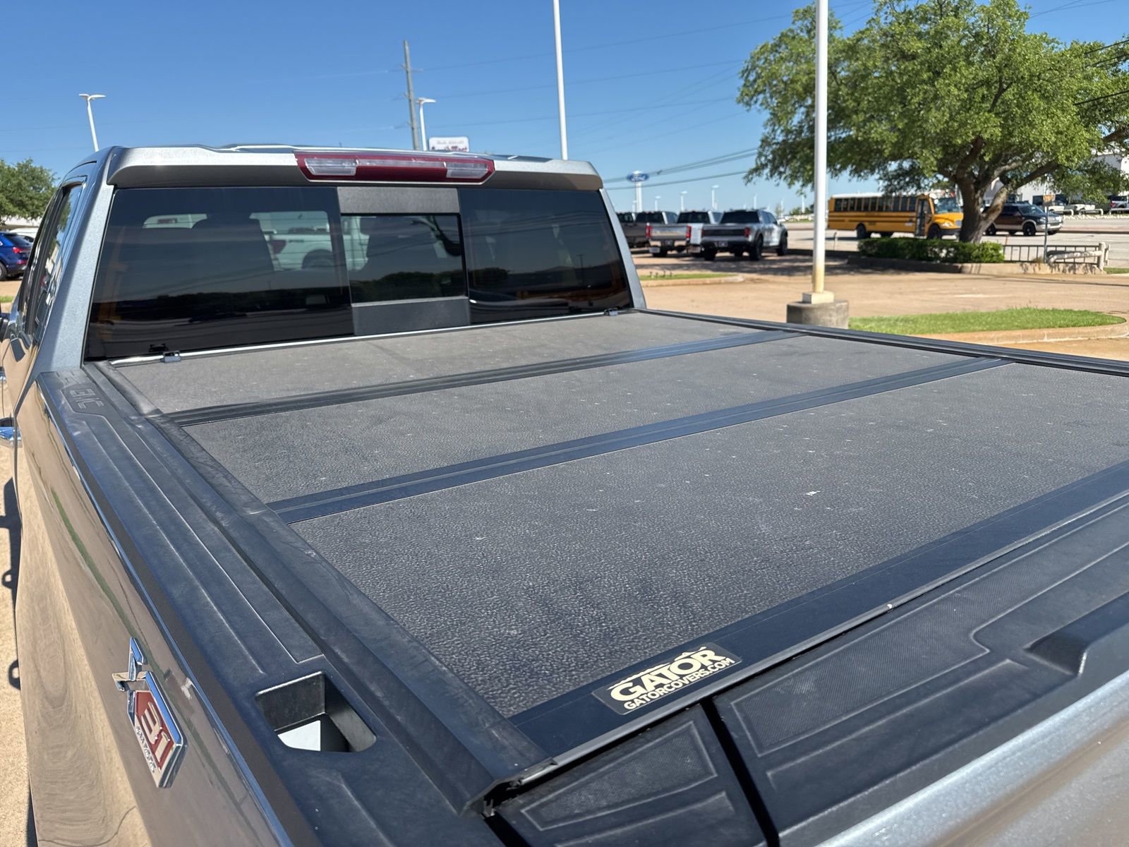 Used 2023 GMC Sierra 1500 SLT image 10