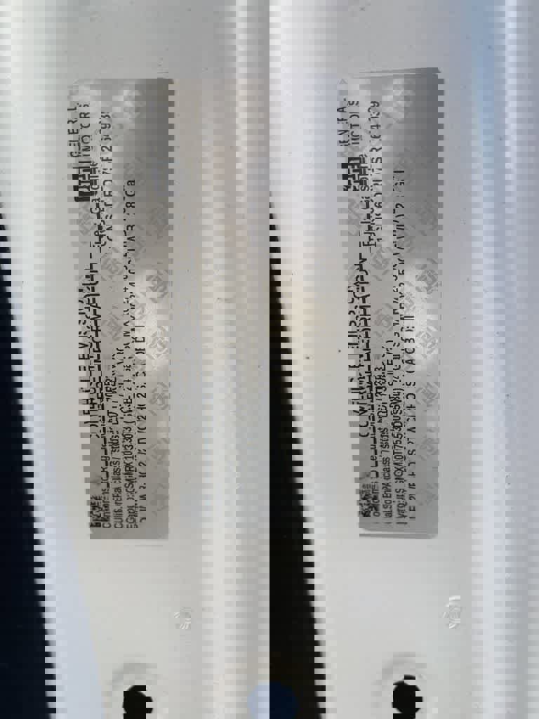 Used 2025 Chevrolet Suburban Z71 image 16