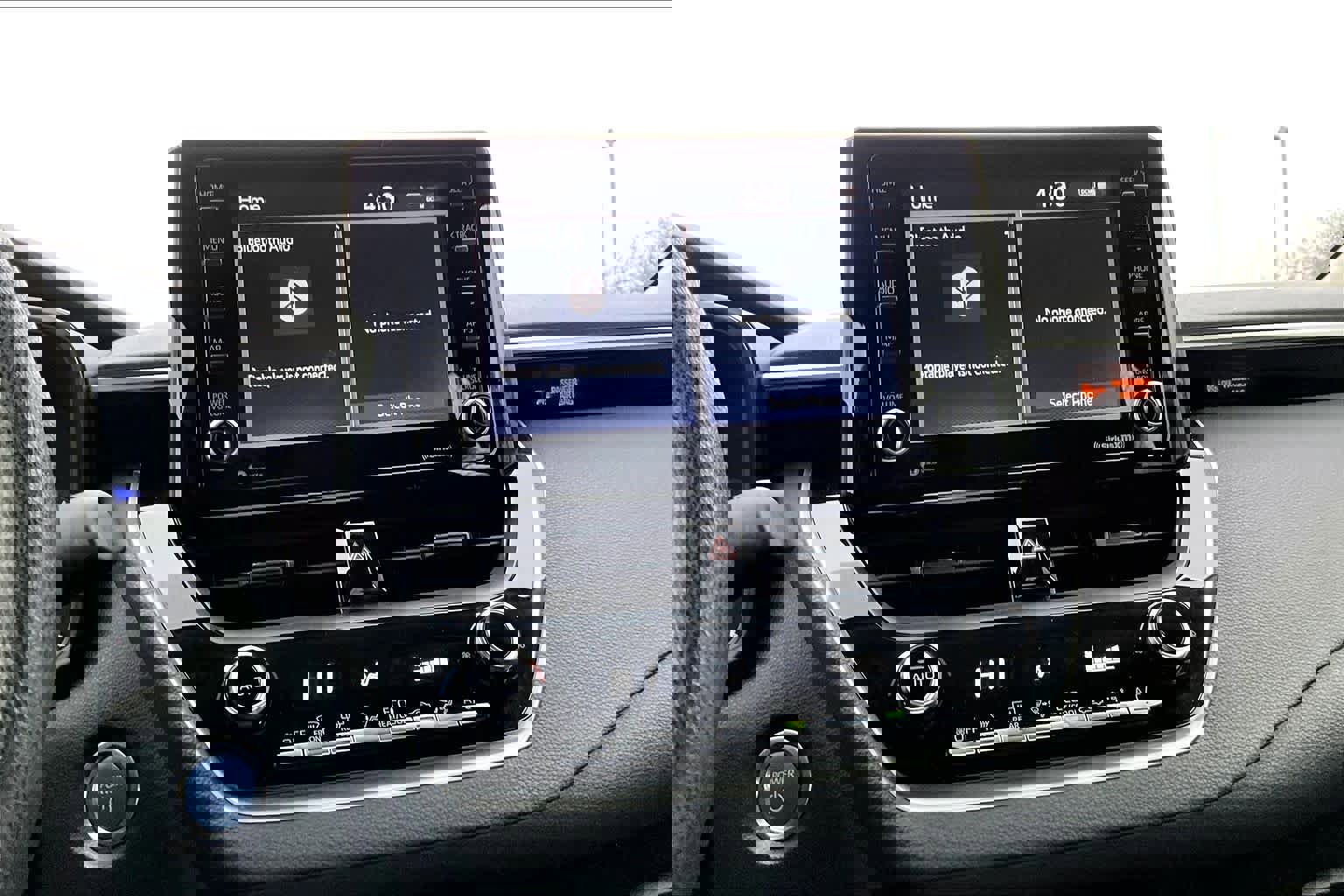 Used 2022 Toyota Corolla LE image 35