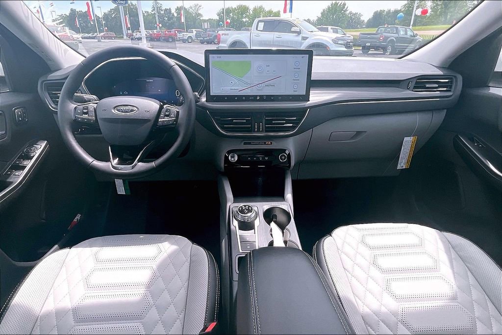 New 2024 Ford Escape SE w/ PHEV Premium Package image 5